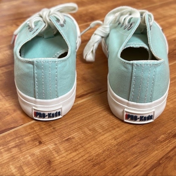 Girls Pro-Keds Sneakers - Picture 3 of 7